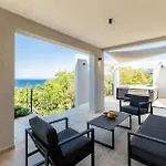 Holiday home In With House Sea View