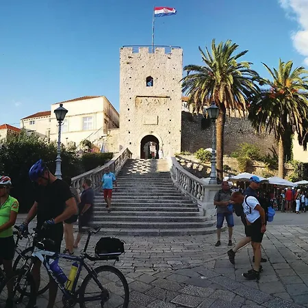 Cozy In With House Sea View بيت للعطل *