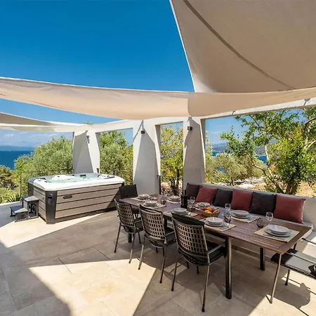 Cozy In With House Sea View بيت للعطل