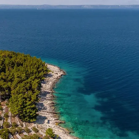 5 Bedroom Beach Front Home In Blato * Blato (Korcula)